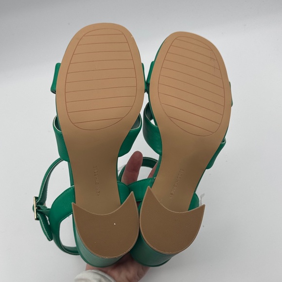 Kenneth Cole Heels - Women's 9.5 - Picture 3 of 3